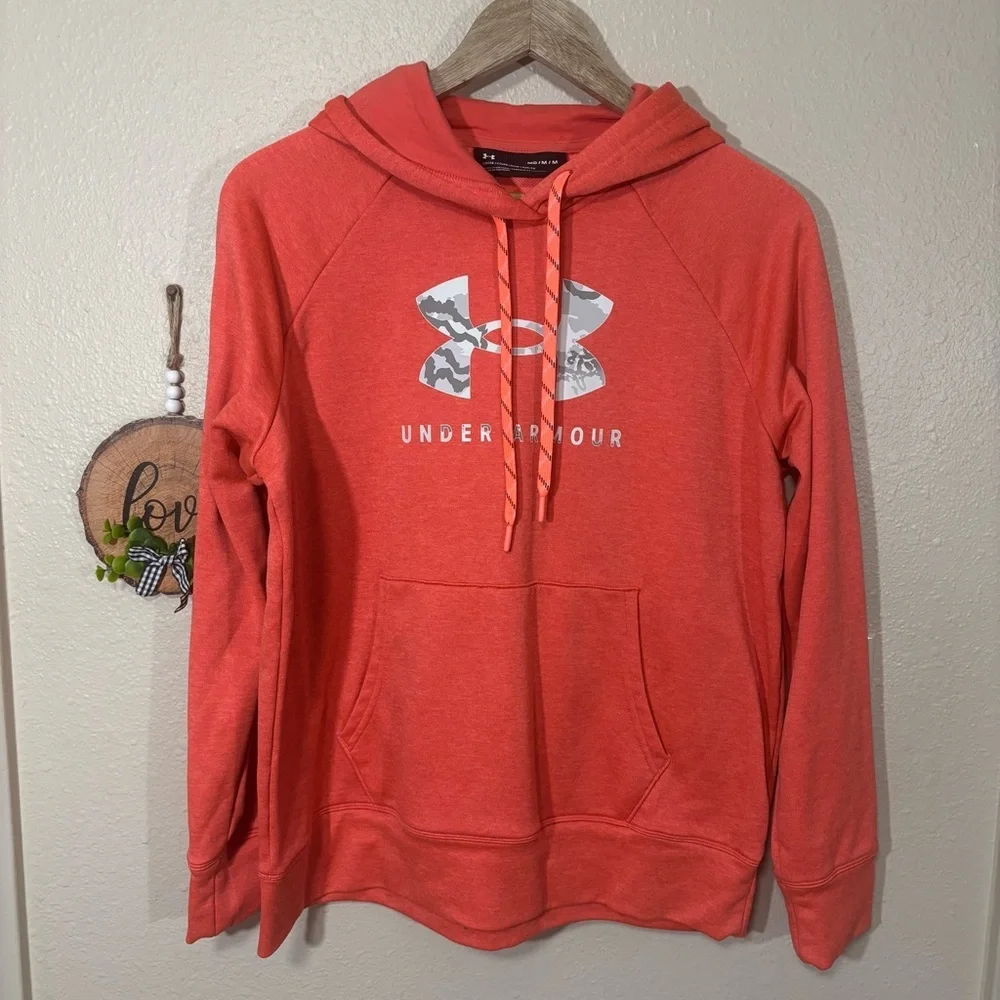 Under Armour Women's Neon Orange Gray Camo Hoodie Size M